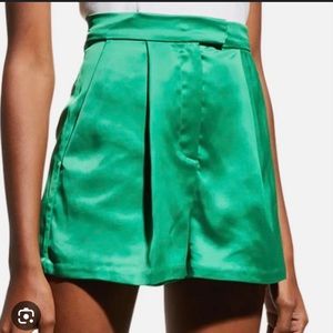 Medium Ronny Kobo Green silk shorts (nwt)